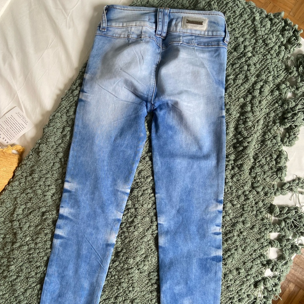 Colombian Jean - Picture 2 of 2